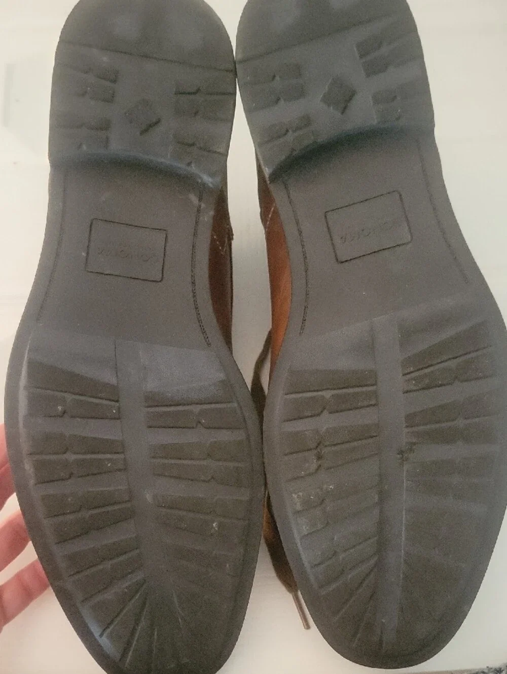 Kohl's Men's Brown Leather Chukka Boots with Tan Laces